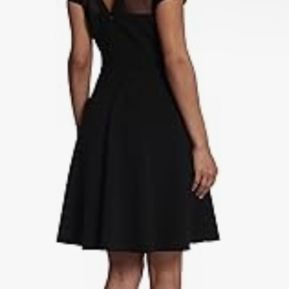 Dress - Picture 5 of 9